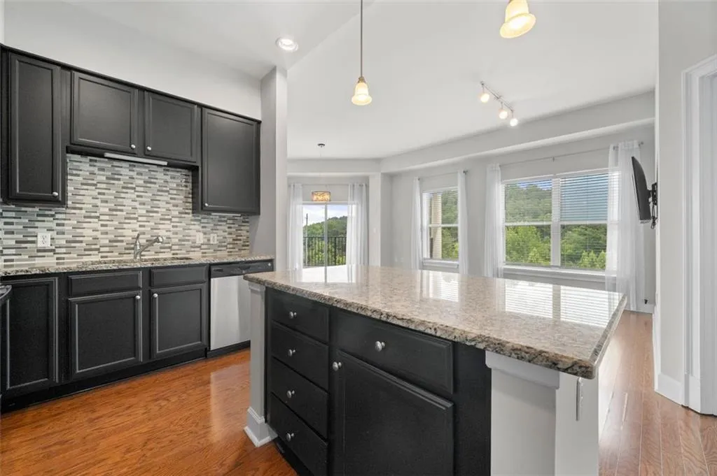 200 River Vista Drive Unit 743, Atlanta, Georgia 30339, 2 Bedrooms Bedrooms, ,2 BathroomsBathrooms,Residential,For Sale,200 River Vista Drive Unit 743,7615043