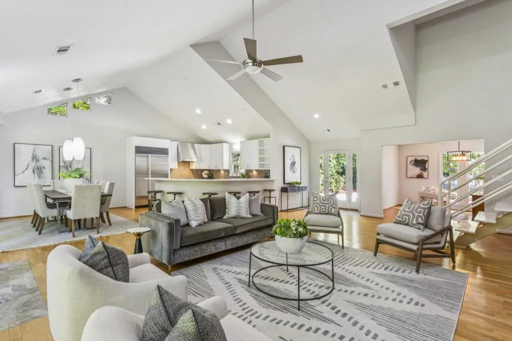 2014 Northside Drive Nw, Atlanta, Georgia 30318, 3 Bedrooms Bedrooms, ,3 BathroomsBathrooms,Residential,For Sale,2014 Northside Drive Nw,7670525