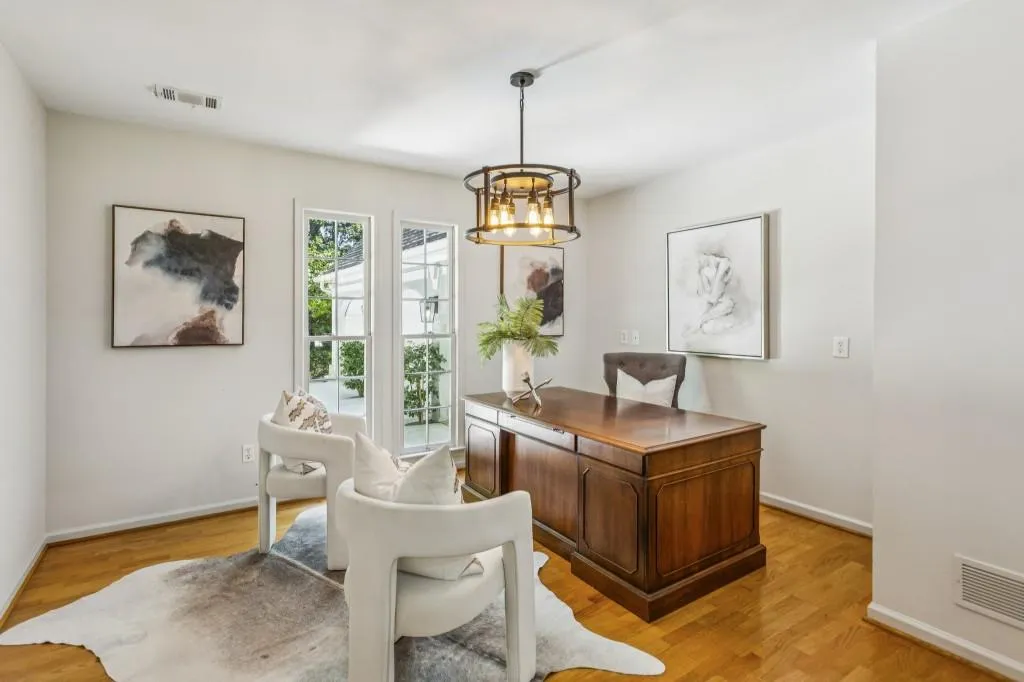 2014 Northside Drive Nw, Atlanta, Georgia 30318, 3 Bedrooms Bedrooms, ,3 BathroomsBathrooms,Residential,For Sale,2014 Northside Drive Nw,7670525