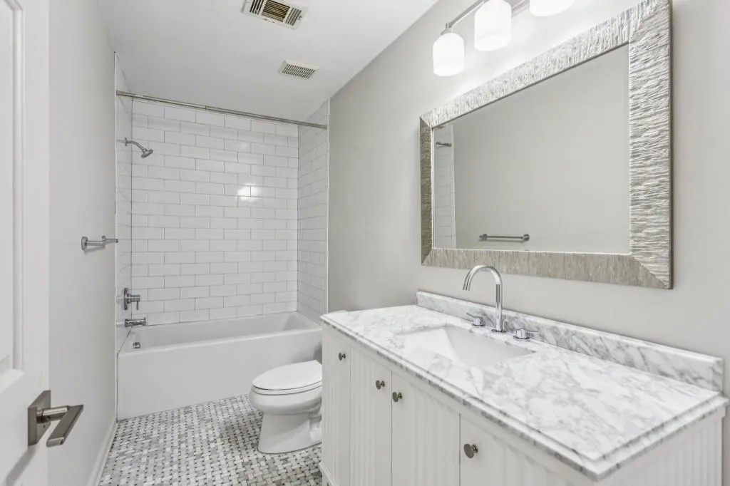 2014 Northside Drive Nw, Atlanta, Georgia 30318, 3 Bedrooms Bedrooms, ,3 BathroomsBathrooms,Residential,For Sale,2014 Northside Drive Nw,7670525