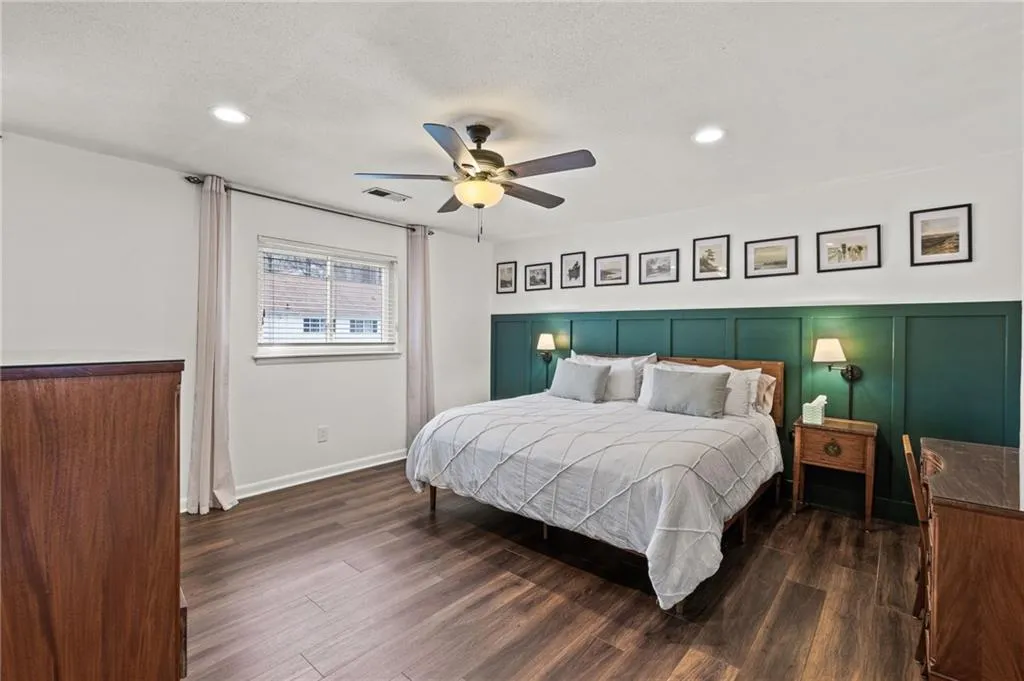 7086 Stonington Drive, Atlanta, Georgia 30328, 3 Bedrooms Bedrooms, ,2 BathroomsBathrooms,Residential,Sold,7086 Stonington Drive,7183294