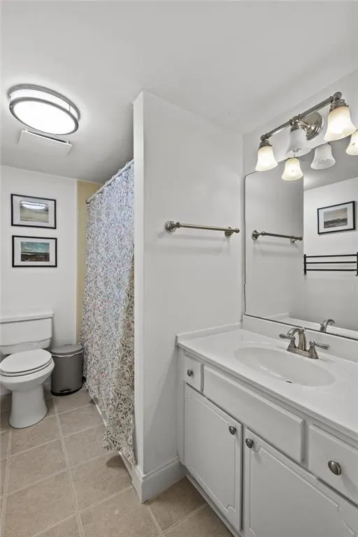 7086 Stonington Drive, Atlanta, Georgia 30328, 3 Bedrooms Bedrooms, ,2 BathroomsBathrooms,Residential,Sold,7086 Stonington Drive,7183294