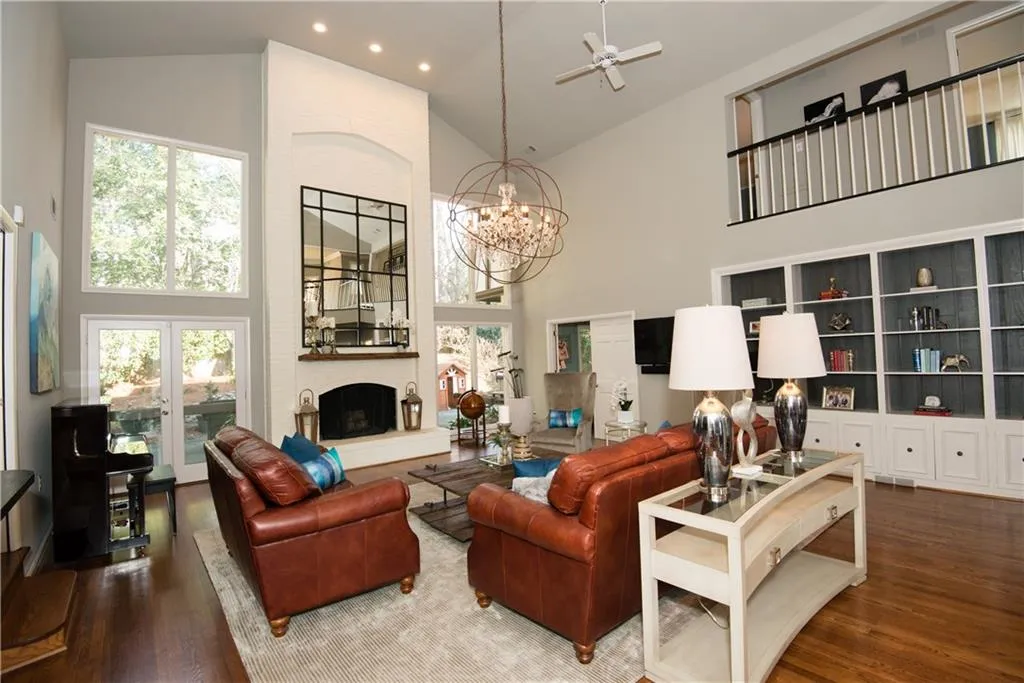 1178 Roxboro Cove Ne, Atlanta, Georgia 30324, 4 Bedrooms Bedrooms, ,3 BathroomsBathrooms,Residential,Sold,1178 Roxboro Cove Ne,5955157