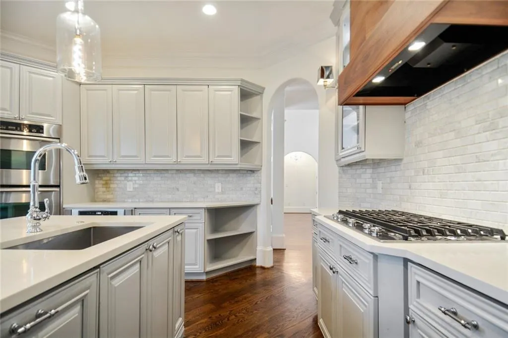 171 Johnson Ferry Road Nw, Atlanta, Georgia 30328, 6 Bedrooms Bedrooms, ,6 BathroomsBathrooms,Residential,Sold,171 Johnson Ferry Road Nw,6740089