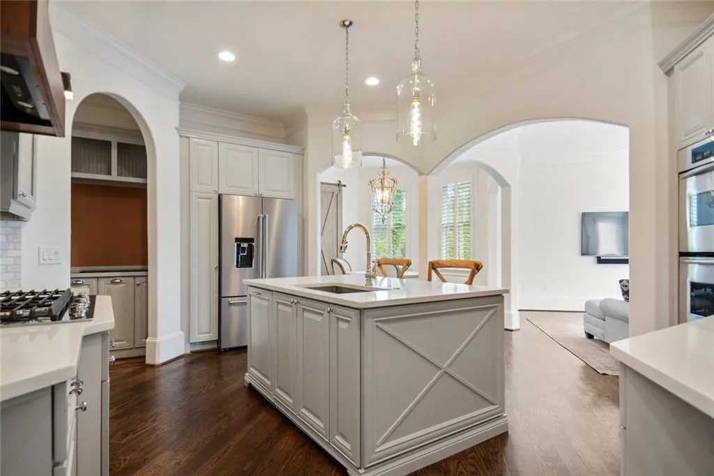 171 Johnson Ferry Road Nw, Atlanta, Georgia 30328, 6 Bedrooms Bedrooms, ,6 BathroomsBathrooms,Residential,Sold,171 Johnson Ferry Road Nw,6740089