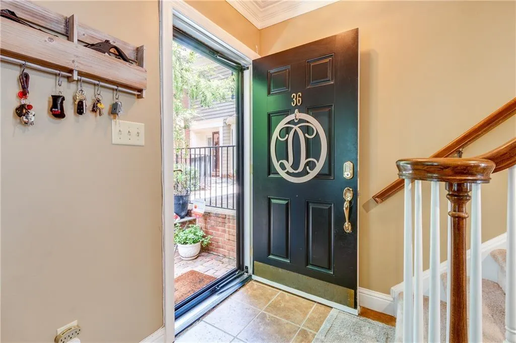 36 Mount Vernon Circle, Atlanta, Georgia 30338, 2 Bedrooms Bedrooms, ,2 BathroomsBathrooms,Residential,Sold,36 Mount Vernon Circle,6045067