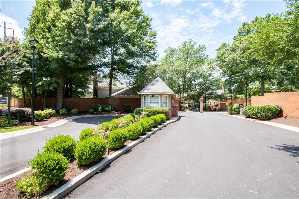 36 Mount Vernon Circle, Atlanta, Georgia 30338, 2 Bedrooms Bedrooms, ,2 BathroomsBathrooms,Residential,Sold,36 Mount Vernon Circle,6045067