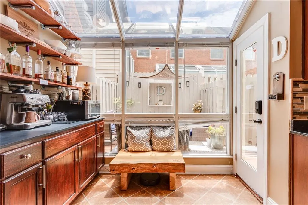 36 Mount Vernon Circle, Atlanta, Georgia 30338, 2 Bedrooms Bedrooms, ,2 BathroomsBathrooms,Residential,Sold,36 Mount Vernon Circle,6045067