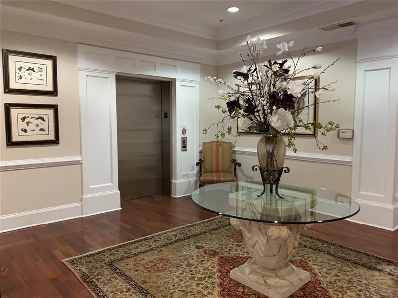 5415 Northland Drive Unit 303, Atlanta, Georgia 30342, 2 Bedrooms Bedrooms, ,2 BathroomsBathrooms,Residential,Sold,5415 Northland Drive Unit 303,6633280