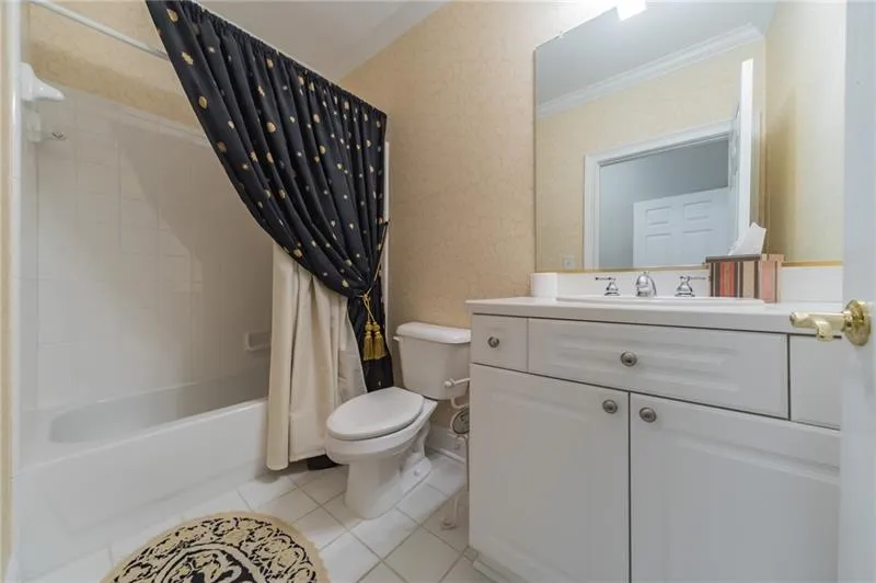 5415 Northland Drive Unit 303, Atlanta, Georgia 30342, 2 Bedrooms Bedrooms, ,2 BathroomsBathrooms,Residential,Sold,5415 Northland Drive Unit 303,6633280