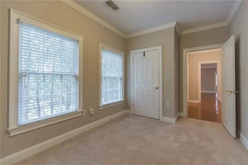 5415 Northland Drive Unit 303, Atlanta, Georgia 30342, 2 Bedrooms Bedrooms, ,2 BathroomsBathrooms,Residential,Sold,5415 Northland Drive Unit 303,6633280