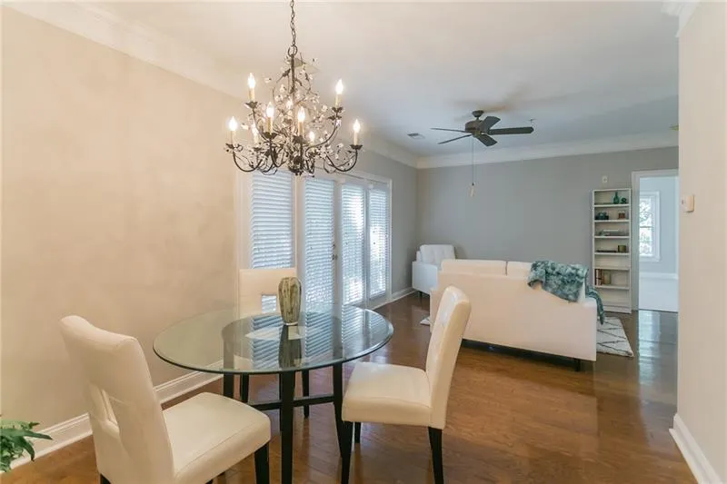 5415 Northland Drive Unit 303, Atlanta, Georgia 30342, 2 Bedrooms Bedrooms, ,2 BathroomsBathrooms,Residential,Sold,5415 Northland Drive Unit 303,6633280