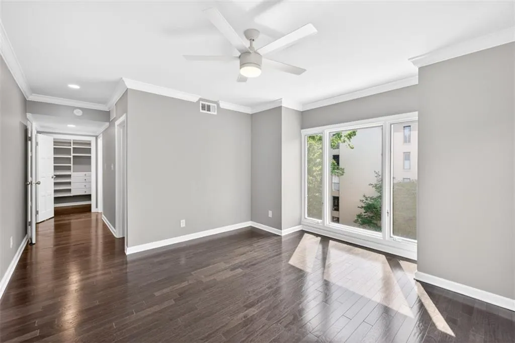 2769 Peachtree Road Ne Unit 10, Atlanta, Georgia 30305, 2 Bedrooms Bedrooms, 0 ,2 BathroomsBathrooms,Residential,For Sale,2769 Peachtree Road Ne Unit 10,7761224