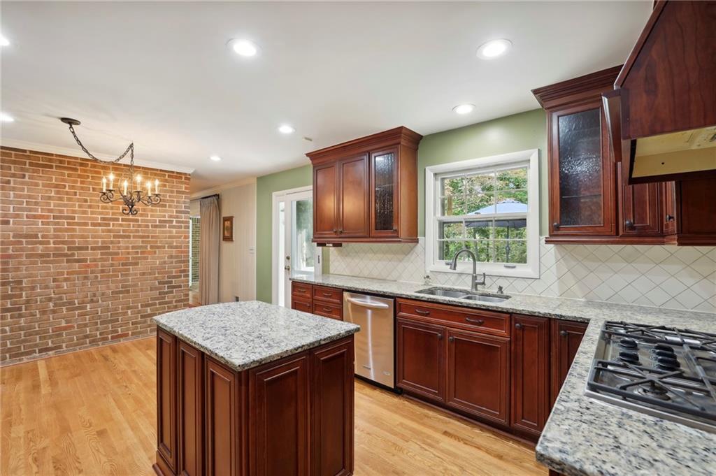 5567 Benton Woods Drive, Atlanta, Georgia 30342, 3 Bedrooms Bedrooms, ,2 BathroomsBathrooms,Residential,Sold,5567 Benton Woods Drive,7279123