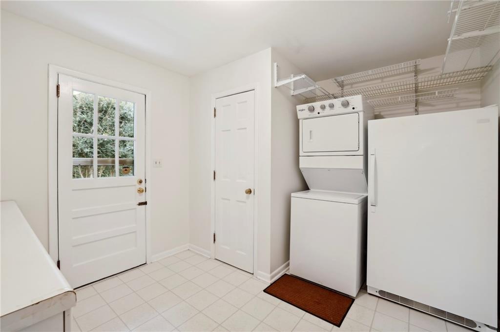5567 Benton Woods Drive, Atlanta, Georgia 30342, 3 Bedrooms Bedrooms, ,2 BathroomsBathrooms,Residential,Sold,5567 Benton Woods Drive,7279123