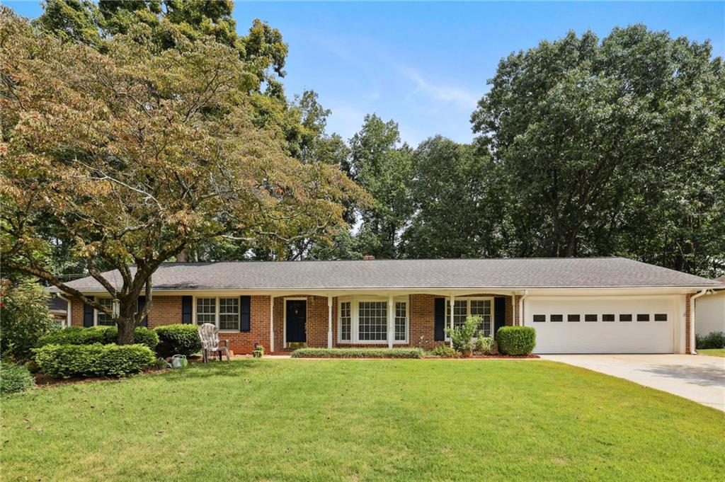 5567 Benton Woods Drive, Atlanta, Georgia 30342, 3 Bedrooms Bedrooms, ,2 BathroomsBathrooms,Residential,Sold,5567 Benton Woods Drive,7279123