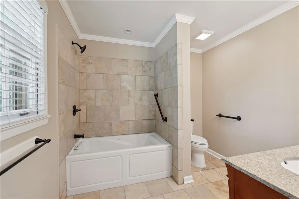5567 Benton Woods Drive, Atlanta, Georgia 30342, 3 Bedrooms Bedrooms, ,2 BathroomsBathrooms,Residential,Sold,5567 Benton Woods Drive,7279123