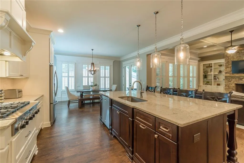 480 Highbrook Drive Ne, Sandy Springs, Georgia 30342, 5 Bedrooms Bedrooms, ,5 BathroomsBathrooms,Residential,Sold,480 Highbrook Drive Ne,6938662