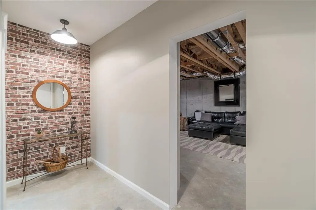 480 Highbrook Drive Ne, Sandy Springs, Georgia 30342, 5 Bedrooms Bedrooms, ,5 BathroomsBathrooms,Residential,Sold,480 Highbrook Drive Ne,6938662