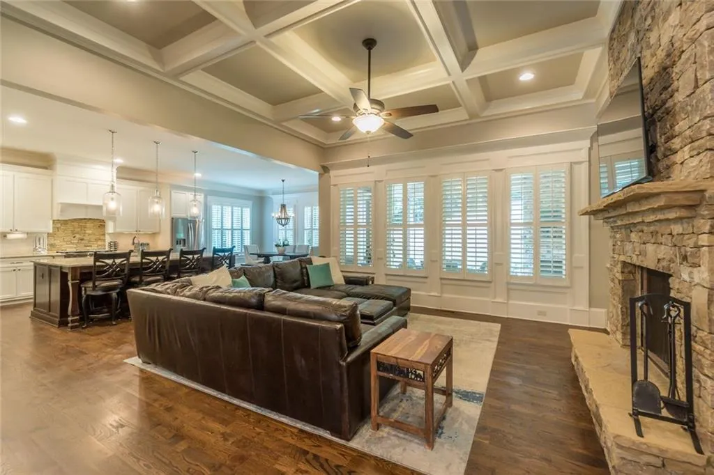 480 Highbrook Drive Ne, Sandy Springs, Georgia 30342, 5 Bedrooms Bedrooms, ,5 BathroomsBathrooms,Residential,Sold,480 Highbrook Drive Ne,6938662