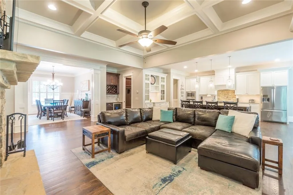 480 Highbrook Drive Ne, Sandy Springs, Georgia 30342, 5 Bedrooms Bedrooms, ,5 BathroomsBathrooms,Residential,Sold,480 Highbrook Drive Ne,6938662