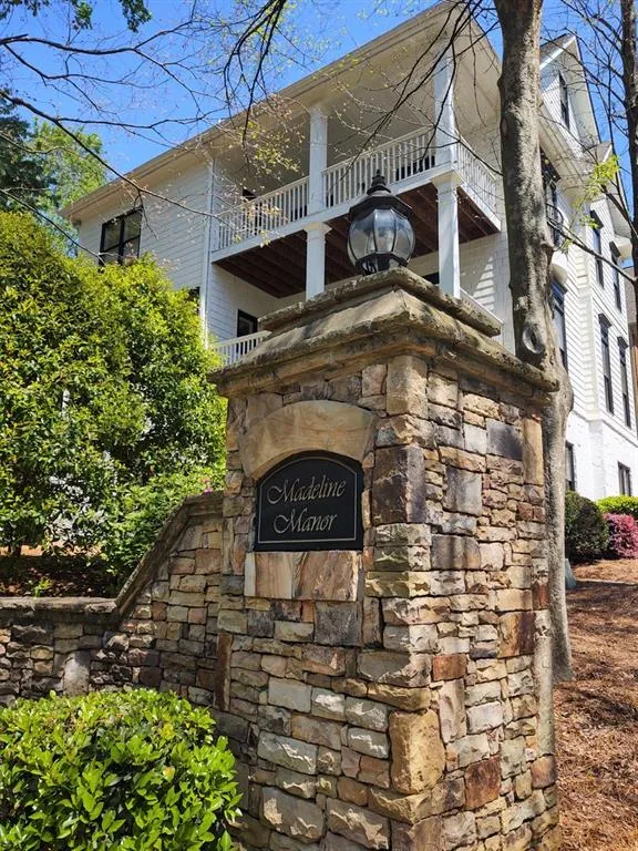 1008 Madeline Lane, Atlanta, Georgia 30350, 5 Bedrooms Bedrooms, ,3 BathroomsBathrooms,Residential,Sold,1008 Madeline Lane,6869490
