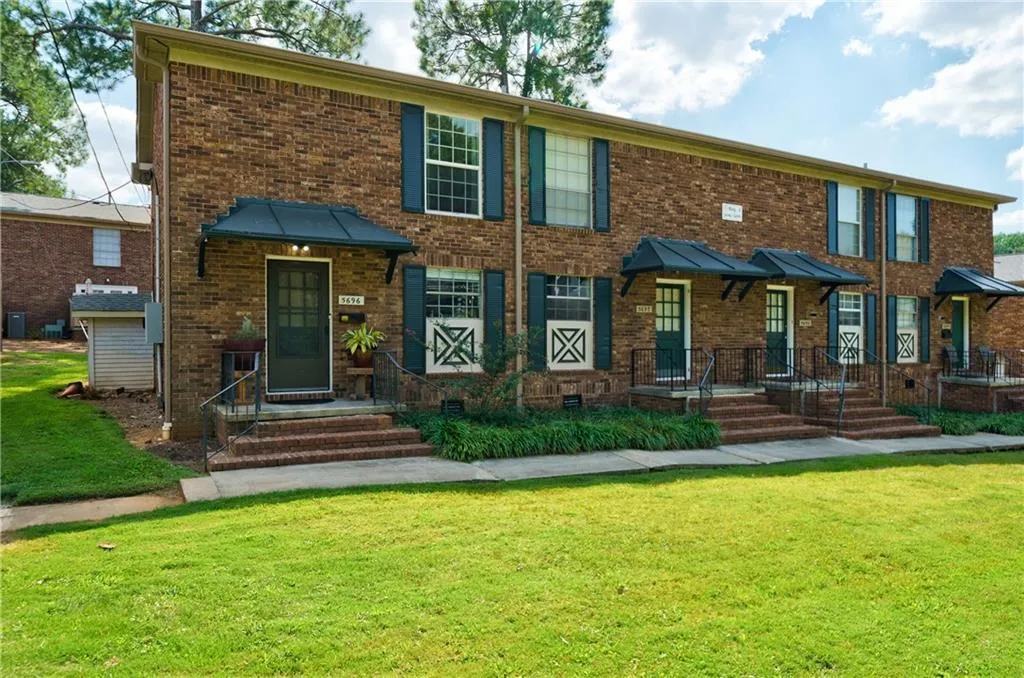 5696 Kingsport Drive Unit 5696, Sandy Springs, Georgia 30342, 2 Bedrooms Bedrooms, ,1 BathroomBathrooms,Residential,Sold,5696 Kingsport Drive Unit 5696,7116783