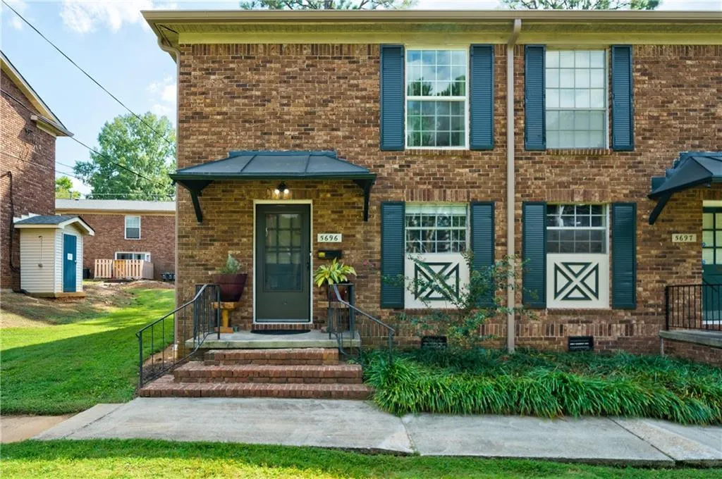 5696 Kingsport Drive Unit 5696, Sandy Springs, Georgia 30342, 2 Bedrooms Bedrooms, ,1 BathroomBathrooms,Residential,Sold,5696 Kingsport Drive Unit 5696,7116783
