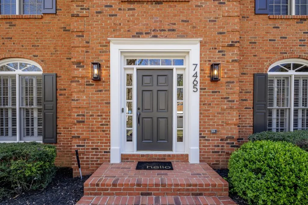 7465 Chestwick Court, Sandy Springs, Georgia 30350, 5 Bedrooms Bedrooms, ,4 BathroomsBathrooms,Residential,Sold,7465 Chestwick Court,7189558
