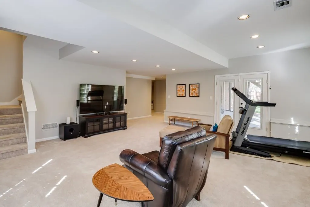 7465 Chestwick Court, Sandy Springs, Georgia 30350, 5 Bedrooms Bedrooms, ,4 BathroomsBathrooms,Residential,Sold,7465 Chestwick Court,7189558