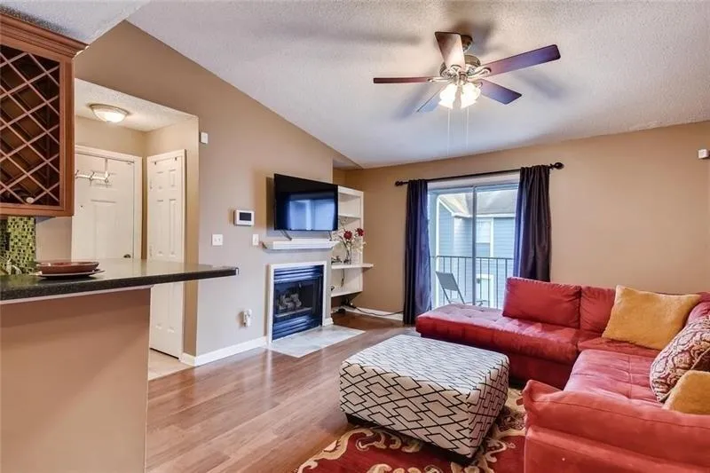 521 Granville Court, Atlanta, Georgia 30328, 1 Bedroom Bedrooms, ,1 BathroomBathrooms,Residential,Sold,521 Granville Court,6089049