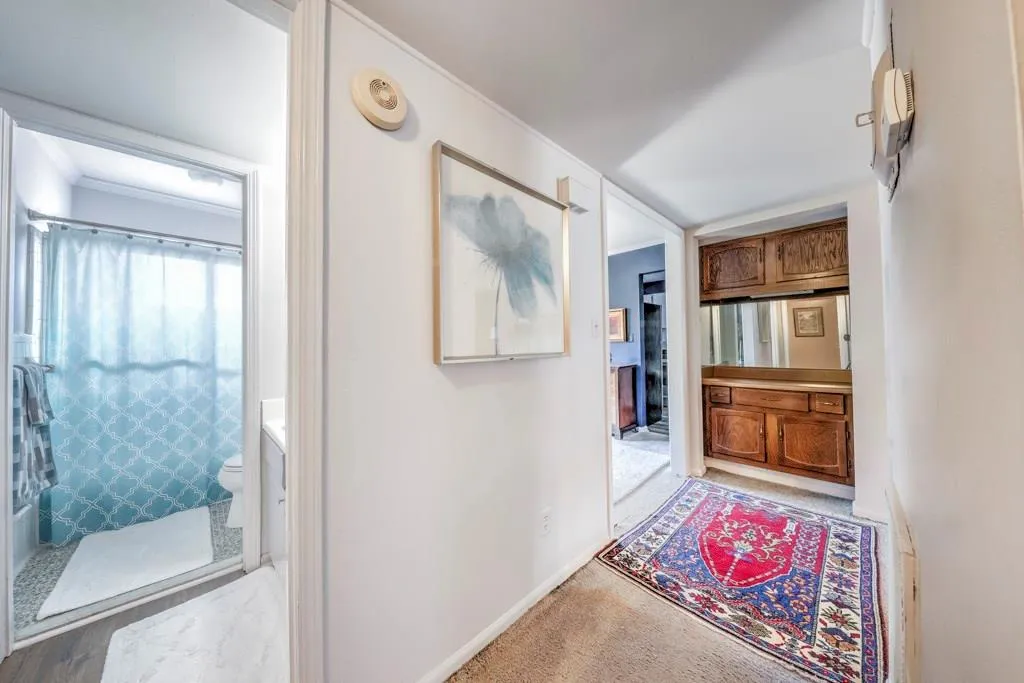 5661 Kingsport Drive Unit 6, Atlanta, Georgia 30342, 2 Bedrooms Bedrooms, ,1 BathroomBathrooms,Residential,Sold,5661 Kingsport Drive Unit 6,6102194