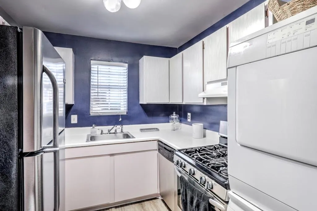 5661 Kingsport Drive Unit 6, Atlanta, Georgia 30342, 2 Bedrooms Bedrooms, ,1 BathroomBathrooms,Residential,Sold,5661 Kingsport Drive Unit 6,6102194