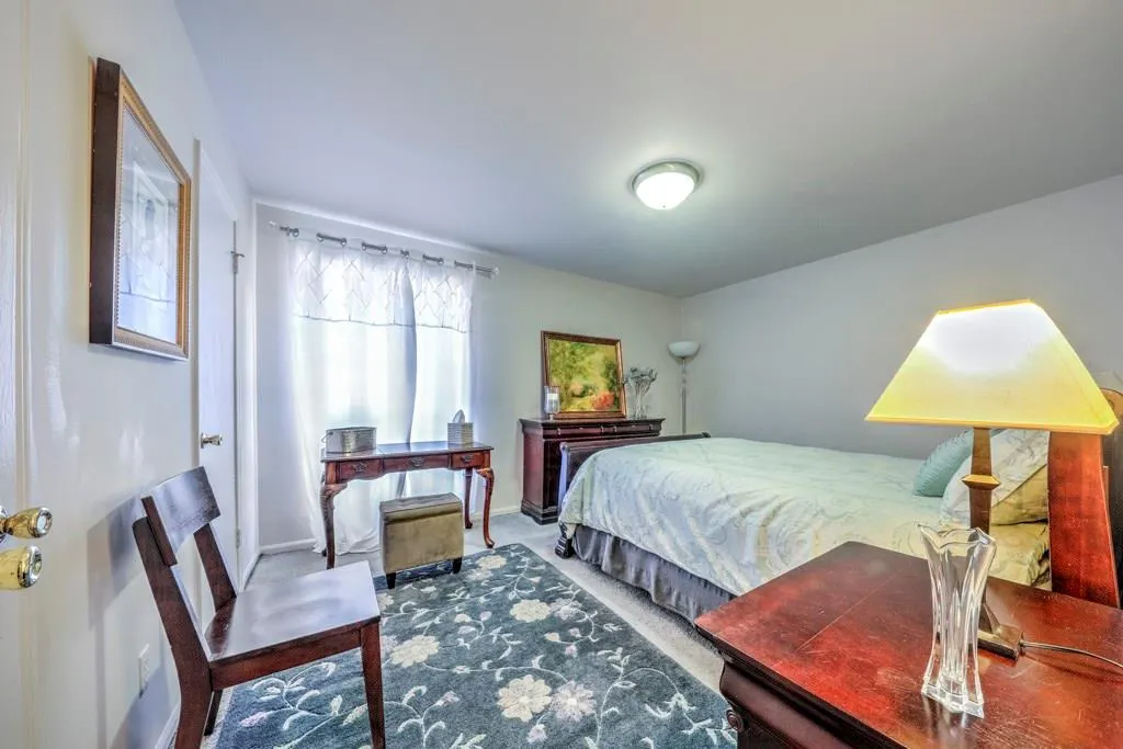 5661 Kingsport Drive Unit 6, Atlanta, Georgia 30342, 2 Bedrooms Bedrooms, ,1 BathroomBathrooms,Residential,Sold,5661 Kingsport Drive Unit 6,6102194