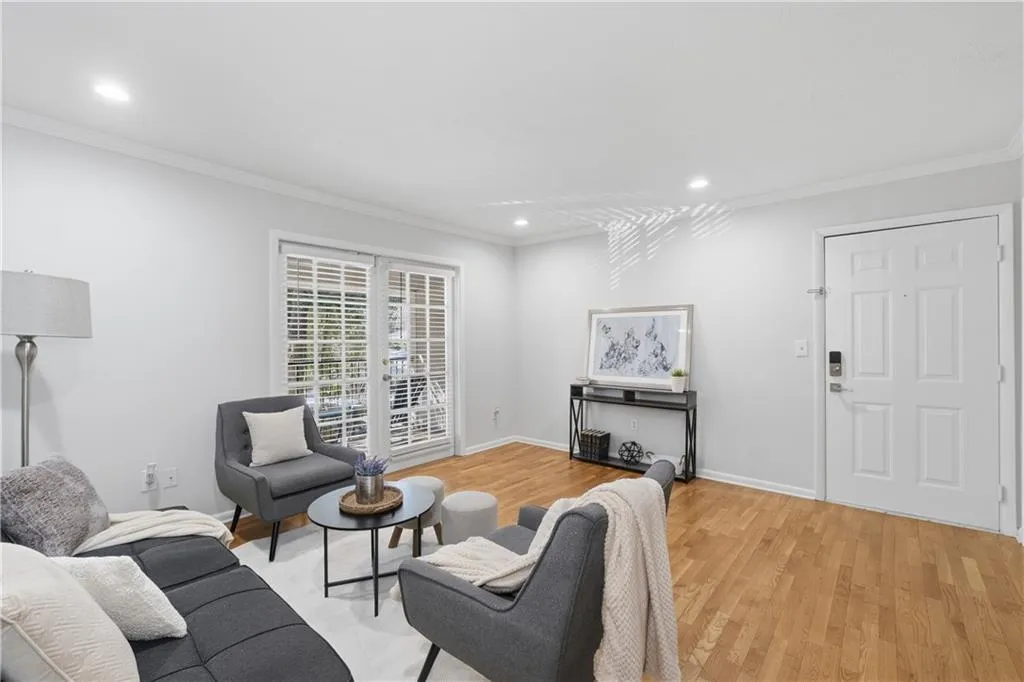 1150 Collier Road Nw Unit 6h, Atlanta, Georgia 30318, 1 Bedroom Bedrooms, 0 ,1 BathroomBathrooms,Residential,For Sale,1150 Collier Road Nw Unit 6h,7710545