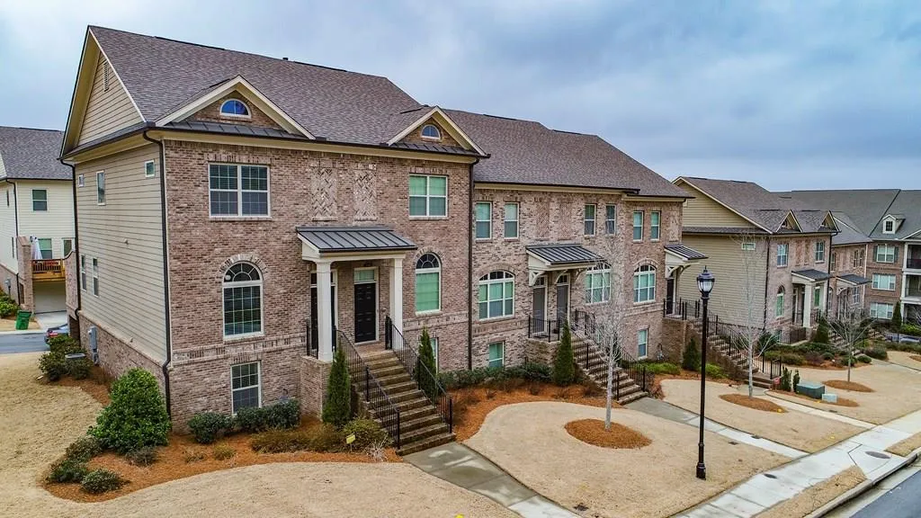 7375 Glisten Avenue, Atlanta, Georgia 30328, 3 Bedrooms Bedrooms, ,3 BathroomsBathrooms,Residential,Sold,7375 Glisten Avenue,5953577