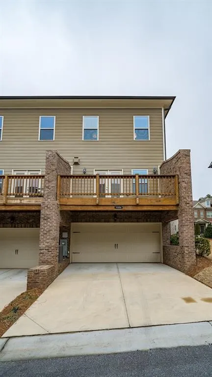 7375 Glisten Avenue, Atlanta, Georgia 30328, 3 Bedrooms Bedrooms, ,3 BathroomsBathrooms,Residential,Sold,7375 Glisten Avenue,5953577