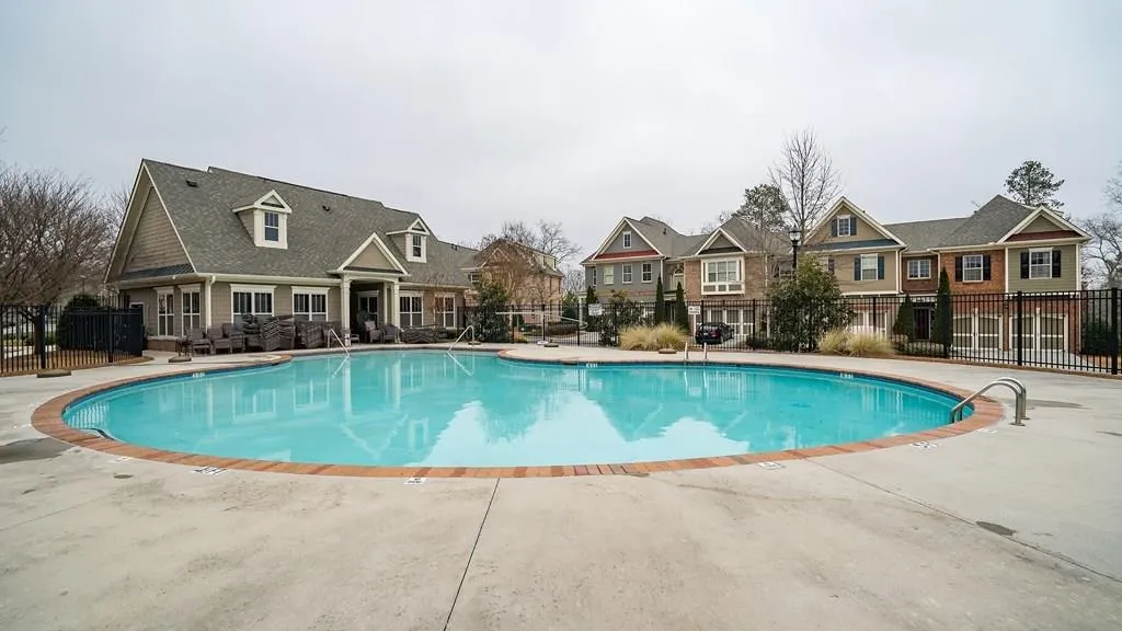 7375 Glisten Avenue, Atlanta, Georgia 30328, 3 Bedrooms Bedrooms, ,3 BathroomsBathrooms,Residential,Sold,7375 Glisten Avenue,5953577