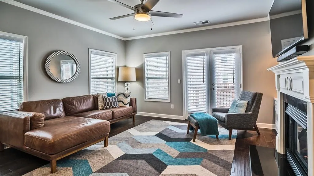 7375 Glisten Avenue, Atlanta, Georgia 30328, 3 Bedrooms Bedrooms, ,3 BathroomsBathrooms,Residential,Sold,7375 Glisten Avenue,5953577