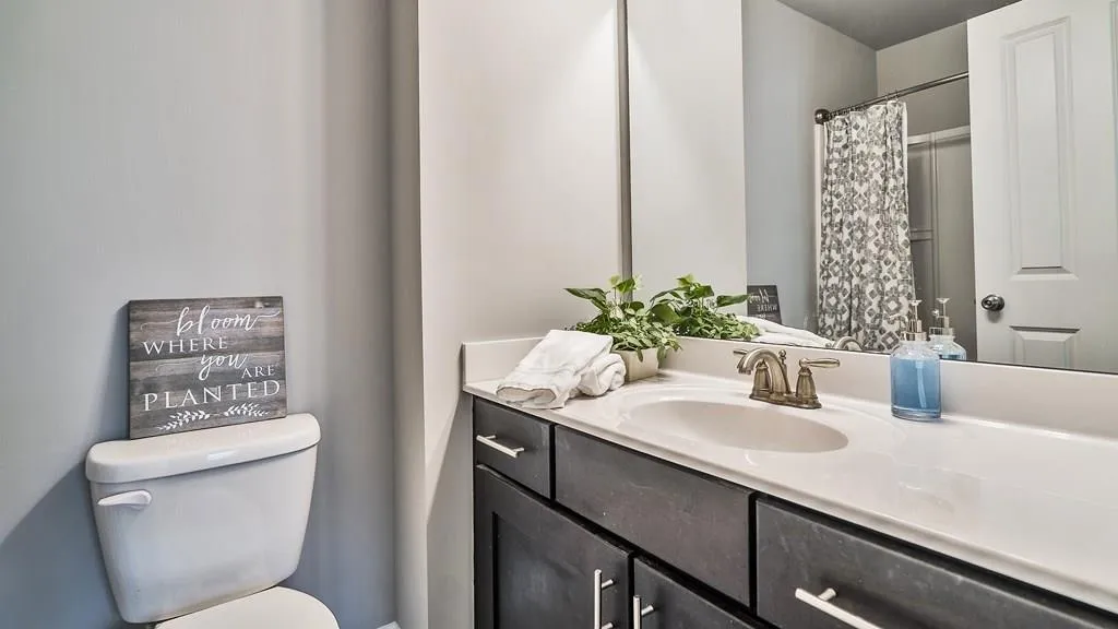 7375 Glisten Avenue, Atlanta, Georgia 30328, 3 Bedrooms Bedrooms, ,3 BathroomsBathrooms,Residential,Sold,7375 Glisten Avenue,5953577