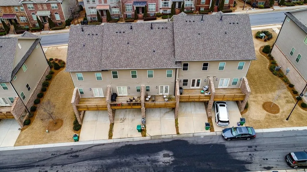 7375 Glisten Avenue, Atlanta, Georgia 30328, 3 Bedrooms Bedrooms, ,3 BathroomsBathrooms,Residential,Sold,7375 Glisten Avenue,5953577