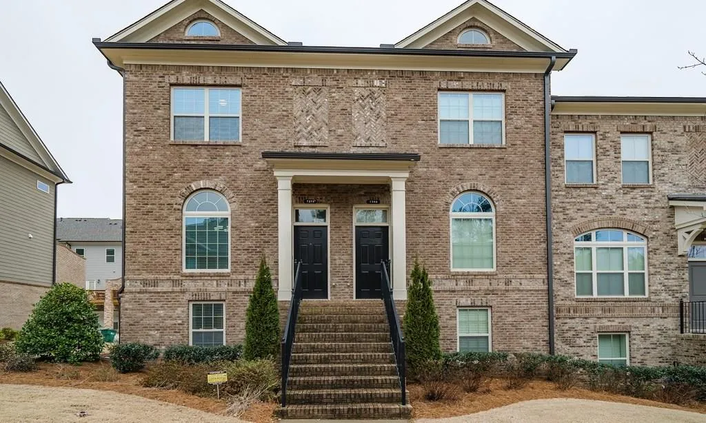 7375 Glisten Avenue, Atlanta, Georgia 30328, 3 Bedrooms Bedrooms, ,3 BathroomsBathrooms,Residential,Sold,7375 Glisten Avenue,5953577