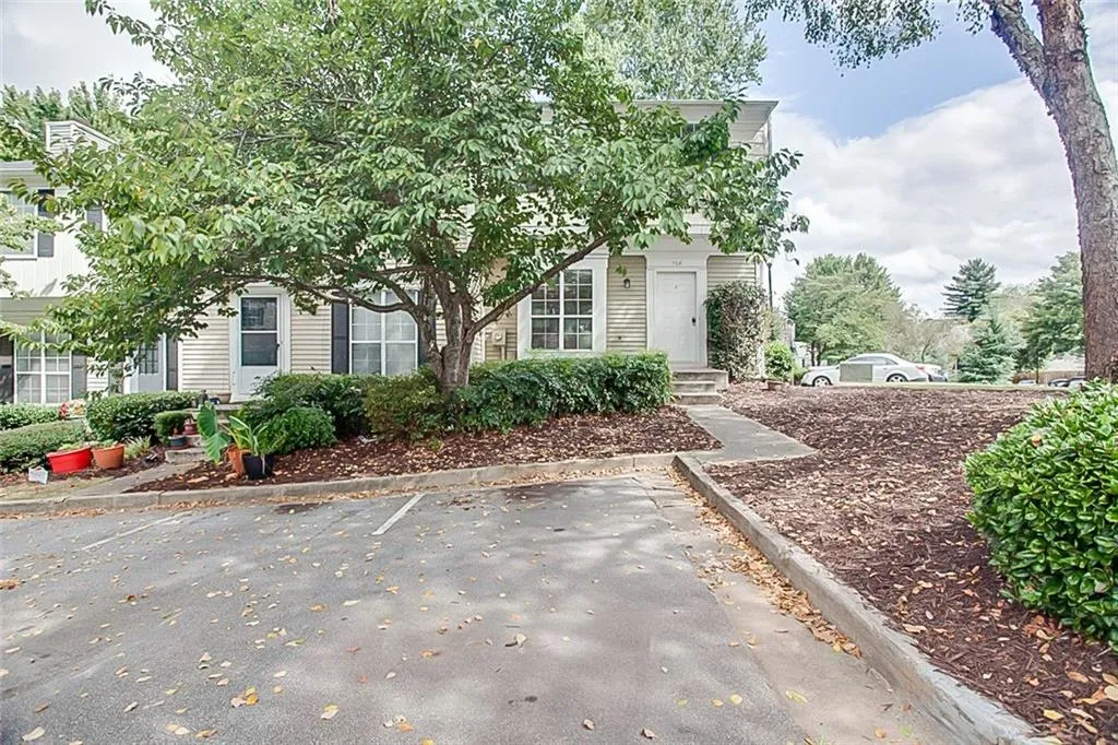 1108 Wedgewood Way, Atlanta, Georgia 30350, 3 Bedrooms Bedrooms, ,3 BathroomsBathrooms,Residential,Sold,1108 Wedgewood Way,6611606