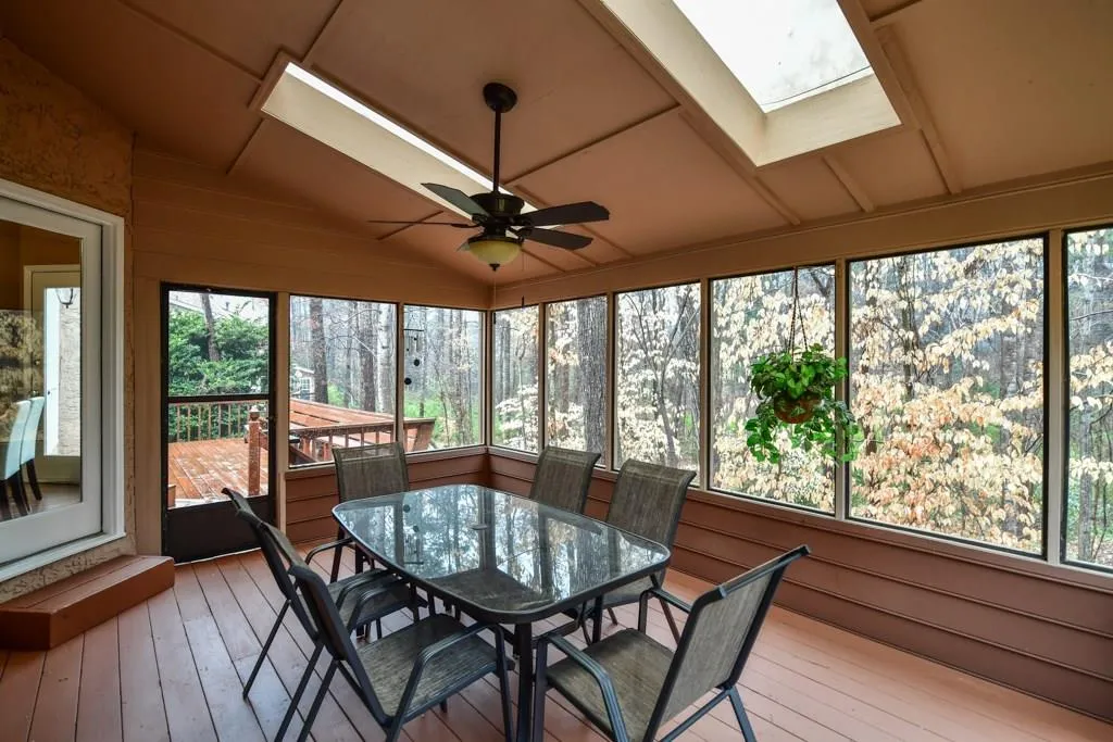 190 Wing Mill Road, Sandy Springs, Georgia 30350, 5 Bedrooms Bedrooms, ,4 BathroomsBathrooms,Residential,Sold,190 Wing Mill Road,5974923