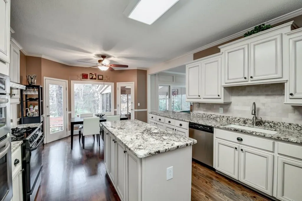 190 Wing Mill Road, Sandy Springs, Georgia 30350, 5 Bedrooms Bedrooms, ,4 BathroomsBathrooms,Residential,Sold,190 Wing Mill Road,5974923