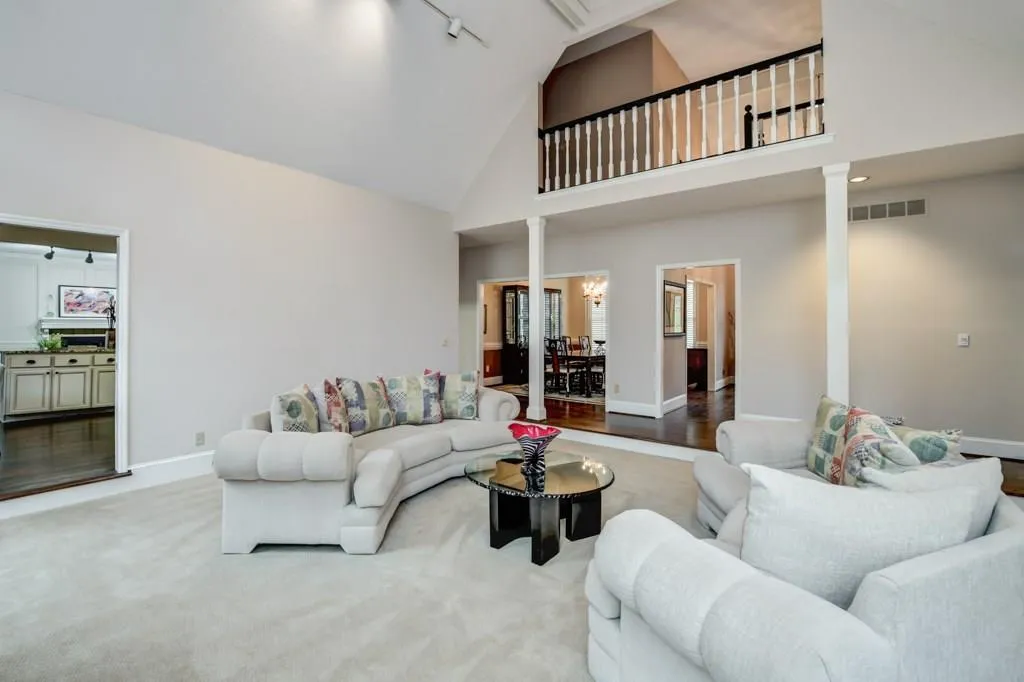190 Wing Mill Road, Sandy Springs, Georgia 30350, 5 Bedrooms Bedrooms, ,4 BathroomsBathrooms,Residential,Sold,190 Wing Mill Road,5974923