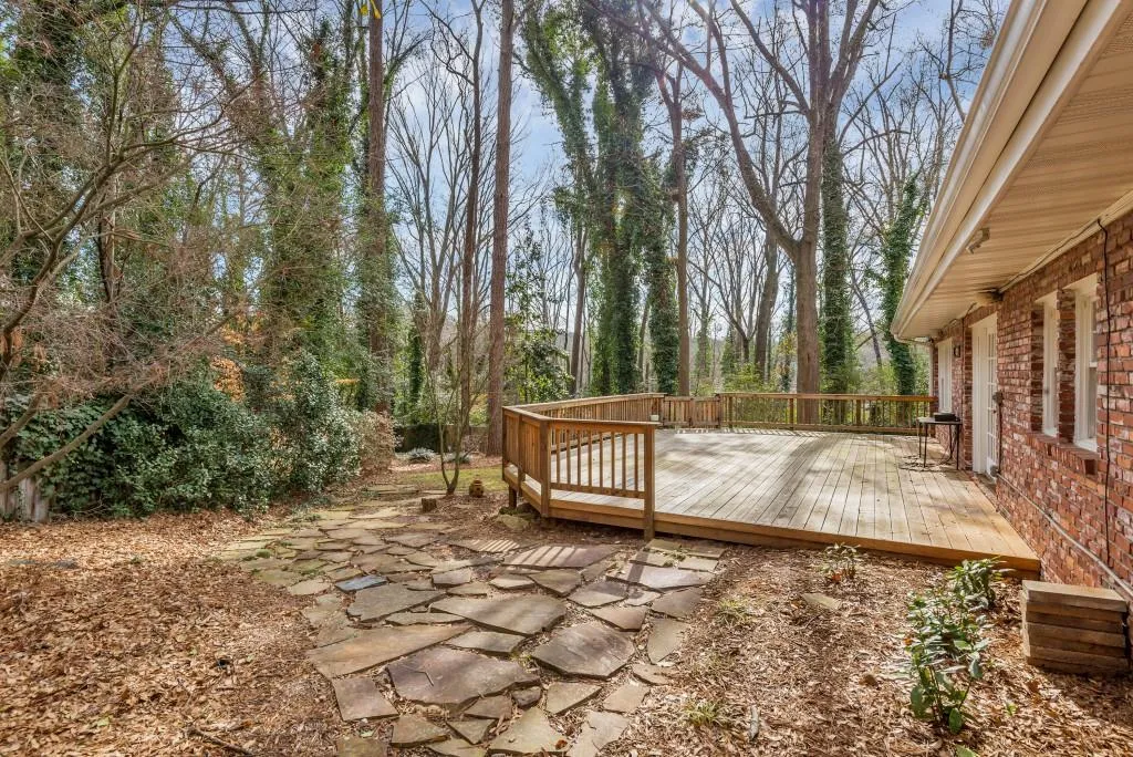 4679 Canyon Creek Trail, Sandy Springs, Georgia 30342, 4 Bedrooms Bedrooms, ,3 BathroomsBathrooms,Residential,Sold,4679 Canyon Creek Trail,6797954