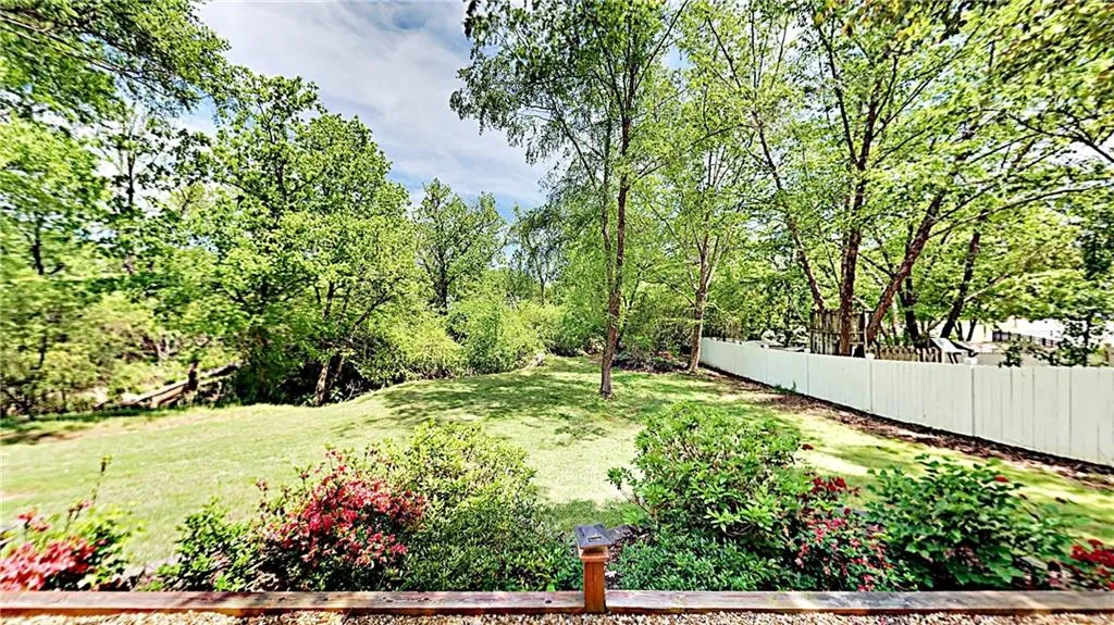 425 Ashdowne Way, Atlanta, Georgia 30350, 3 Bedrooms Bedrooms, ,2 BathroomsBathrooms,Residential,Sold,425 Ashdowne Way,6113189