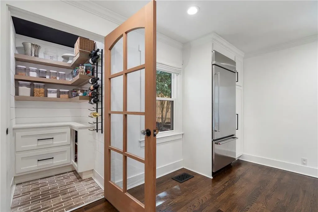 1651 Geary Drive Nw, Atlanta, Georgia 30309, 3 Bedrooms Bedrooms, ,2 BathroomsBathrooms,Residential,For Sale,1651 Geary Drive Nw,7667938