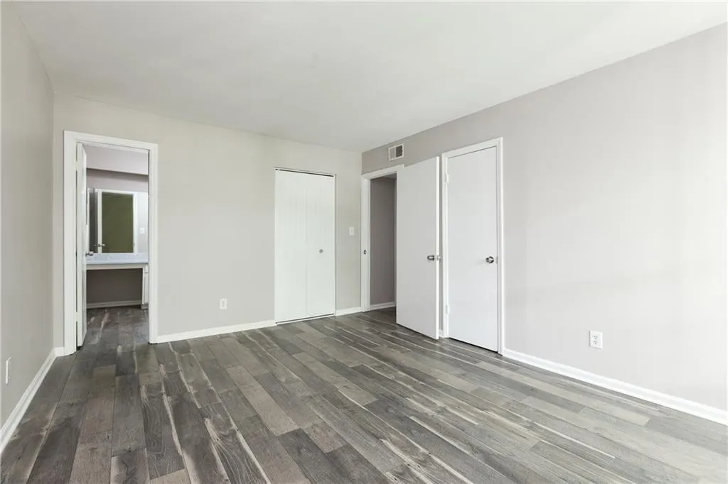 725 Dalrymple Road Unit 8i, Sandy Springs, Georgia 30328, 2 Bedrooms Bedrooms, ,2 BathroomsBathrooms,Residential,Sold,725 Dalrymple Road Unit 8i,6038631